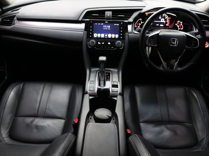 Honda Civic Turbo - Interior